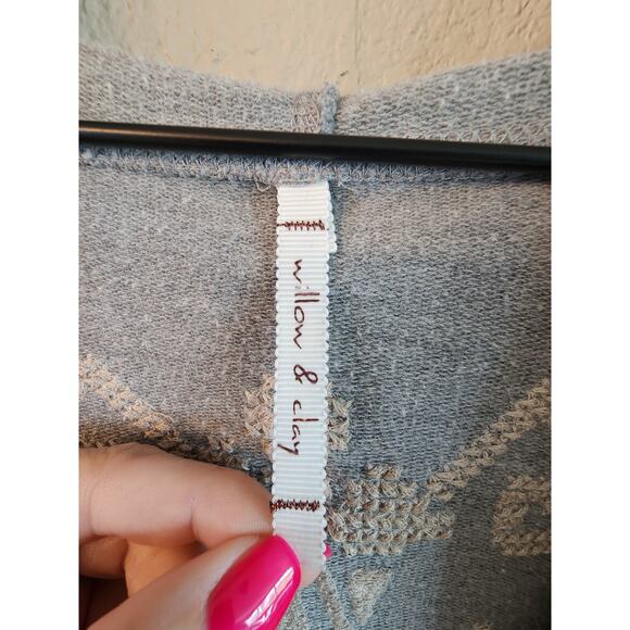Willow & Clay Women's SZ Large Gray Hoodie Embroidery Longline - Picture 13 of 16